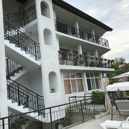 Villa Steffi Golden Sands Exteriör bild