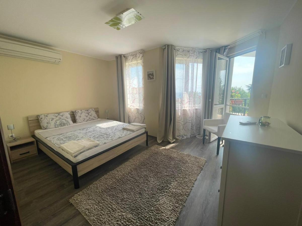 Villa Steffi Golden Sands Exteriör bild